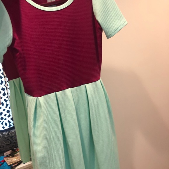 Lularoe Ameilia Size Small - Picture 3 of 7